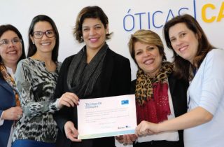 Rede Cidadã e Óticas Carol fazem parceria para capacitar pessoas em situação de rua